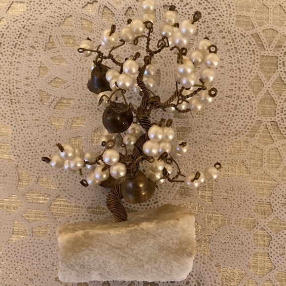 Brass Wire With Faux Pearl Beads Small Brass Bell Tree Sculpture - Picture 4 of 6